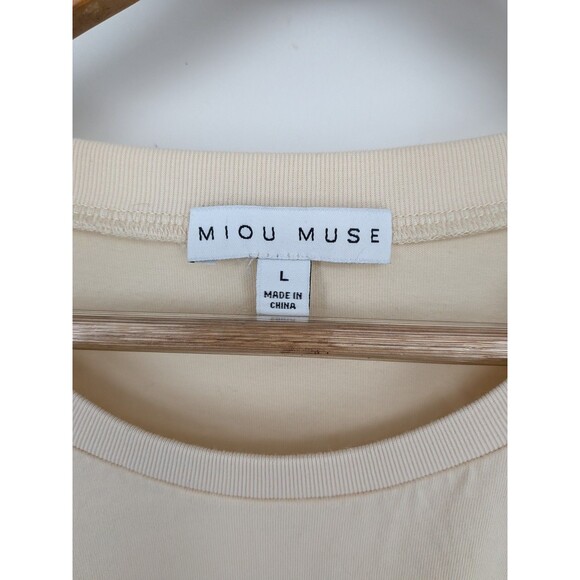 Miou Muse graphic t-shirt Cocktails happy hour drinks Women's Short Sleeve Large - Picture 3 of 8